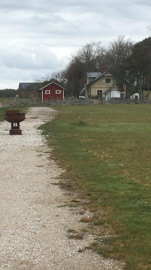 Tagmagasinet Fidenas Lejlighed Burgsvik Eksteriør billede